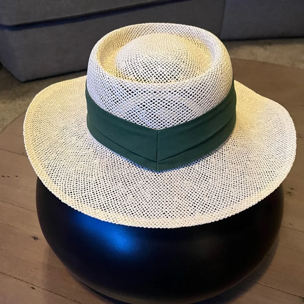 Stylish Cream Hat with Green Band - Picture 2 of 8